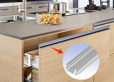 Prilagojeni ročaji v domači industriji: zunanje, vgradne in brez ročne možnosti