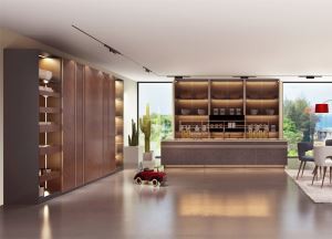 Kuhinjska omarica z lesenimi zaključki